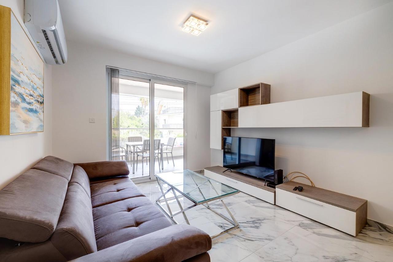 Modern Apartment Steps To St George'S Bay St. Julian's Exterior foto